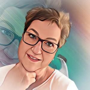 Meet your Posher, Carolyn